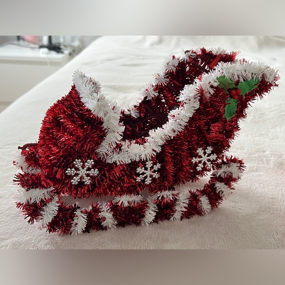Red and White Tinsel Christmas Sleigh Decoration - Picture 2 of 6